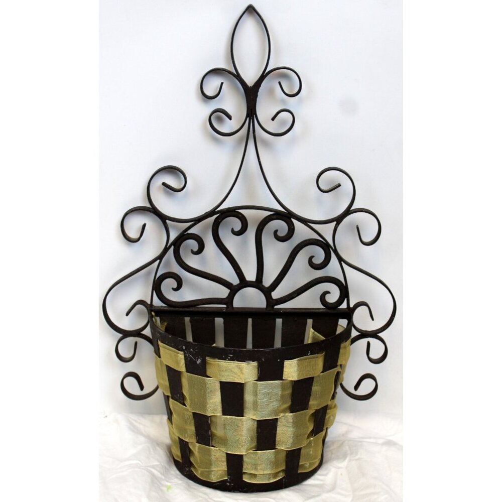 Southern Living Wall Basket St Charles Rustic #40457 Scroll Iron Woven Ribbon